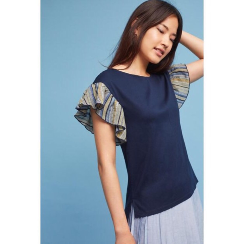 ✨HP✨• Postmark Seafarer Flutter Sleeve Top •